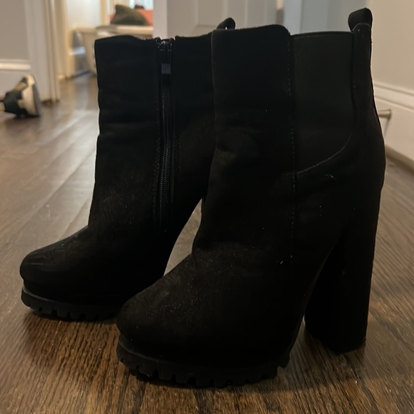 Fashion Nova Heeled Boots - Picture 2 of 2